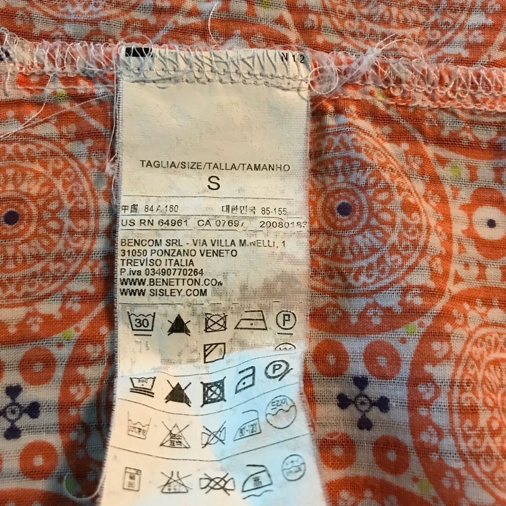 BENETTON Stunning Tissue weight orange medallion button shirt— Caio bella! - Picture 10 of 10